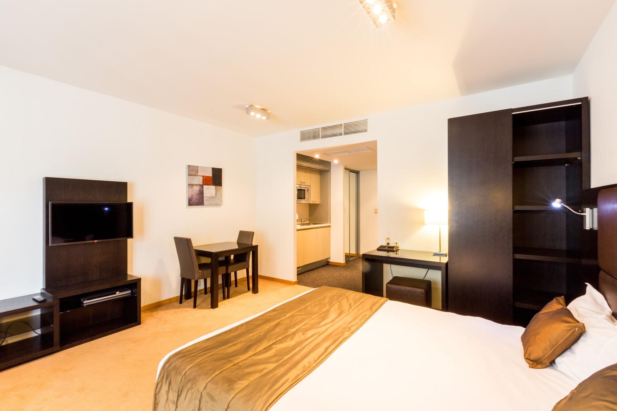 Diamant Suites Brussels Eu Etterbeek Exterior photo